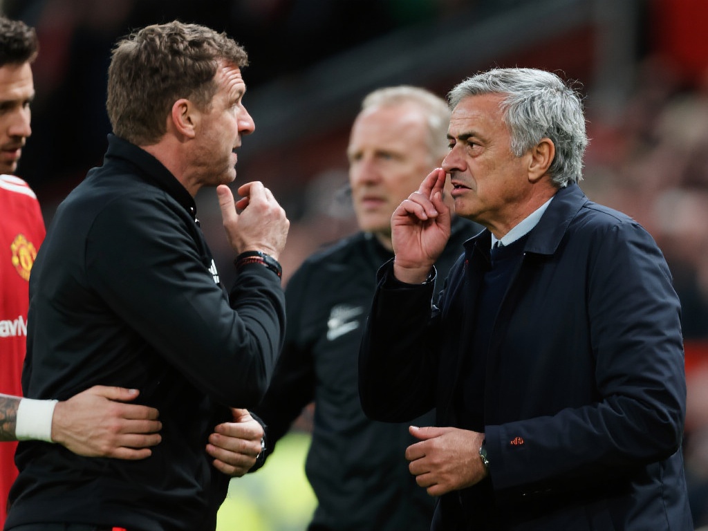 以蓝色和黑 以蓝色和黑